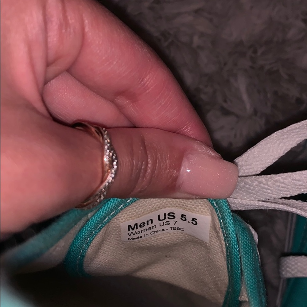 VANS SHOES - Picture 8 of 8